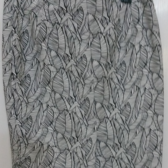 Saint Tropez West Short Skirt - Picture 3 of 4